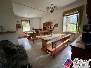 Trilocale in Vendita a Fondi, 120'000&euro;, 80 m²