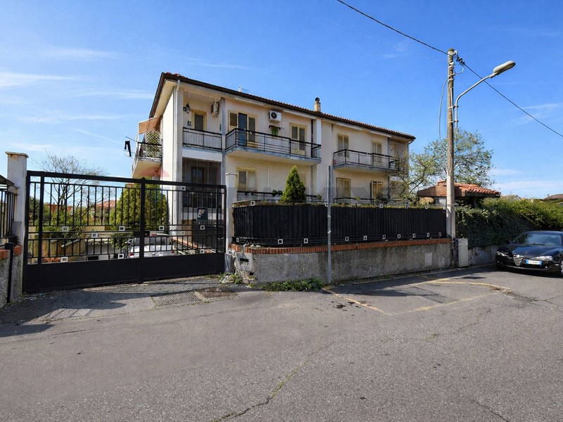 Trilocale in Vendita a Mascalucia, 79'000&euro;, 66 m²