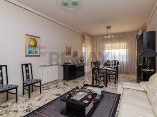 Appartamento in Vendita a Belpasso, 130'000&euro;, 173 m²