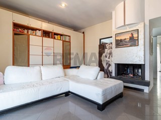 Trilocale in Vendita a Roma, 185'000&euro;, 108 m²