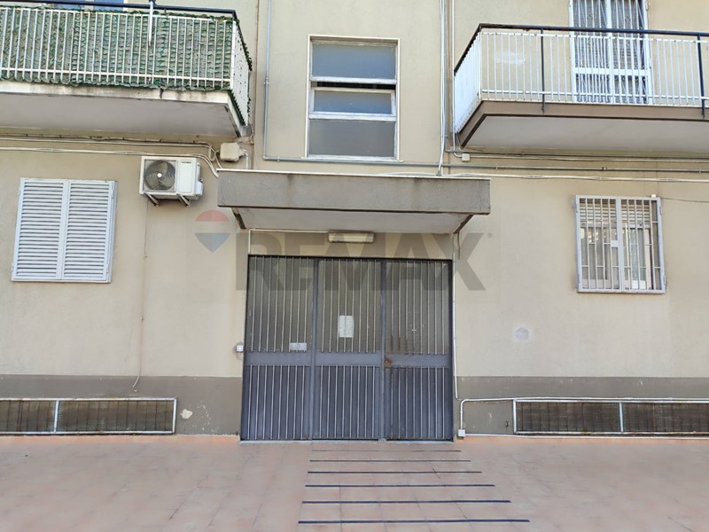 Appartamento in Vendita a Catania, 125'000&euro;, 120 m²