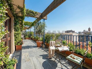 Appartamento in Vendita a Monza, 560'000&euro;, 174 m²