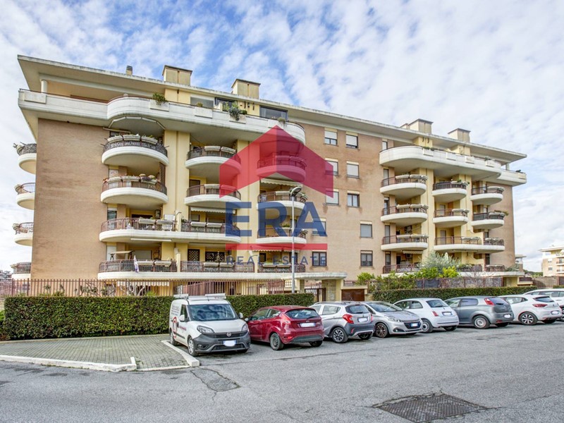 Trilocale in Vendita a Pomezia, 199'000&euro;, 71 m²