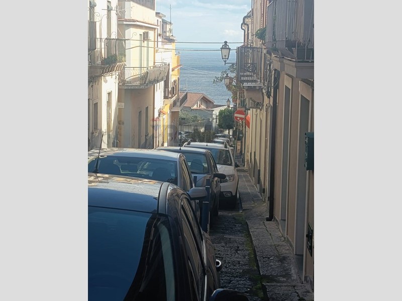 Trilocale in Vendita a Acireale, 75'000&euro;, 88 m²