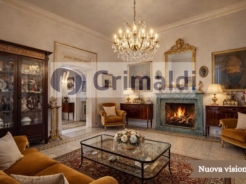 Appartamento in Vendita a Napoli, 1'120'000&euro;, 191 m²