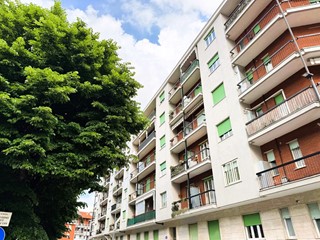 Trilocale in Vendita a Rivoli, 119'000&euro;, 90 m²