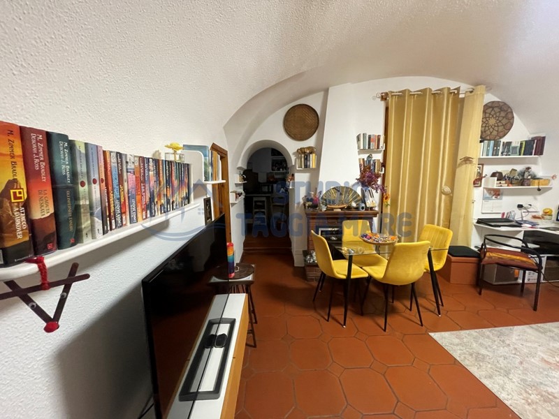 Bilocale in Vendita a Taggia, 32'000&euro;, 30 m², arredato