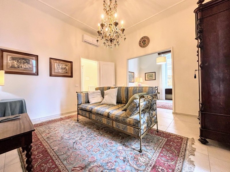 Quadrilocale in Affitto a Massa, 1'500&euro;, 100 m², arredato