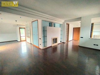 Attico in Vendita a Teramo, 159'000&euro;, 150 m²