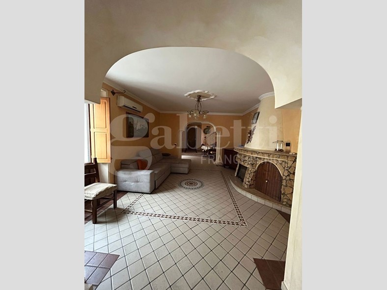 Appartamento in Vendita a Diamante, 200'000&euro;, 140 m², arredato