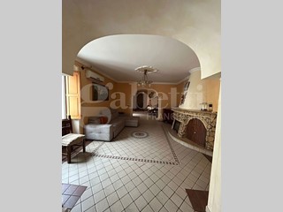 Appartamento in Vendita a Diamante, 200'000&euro;, 140 m², arredato