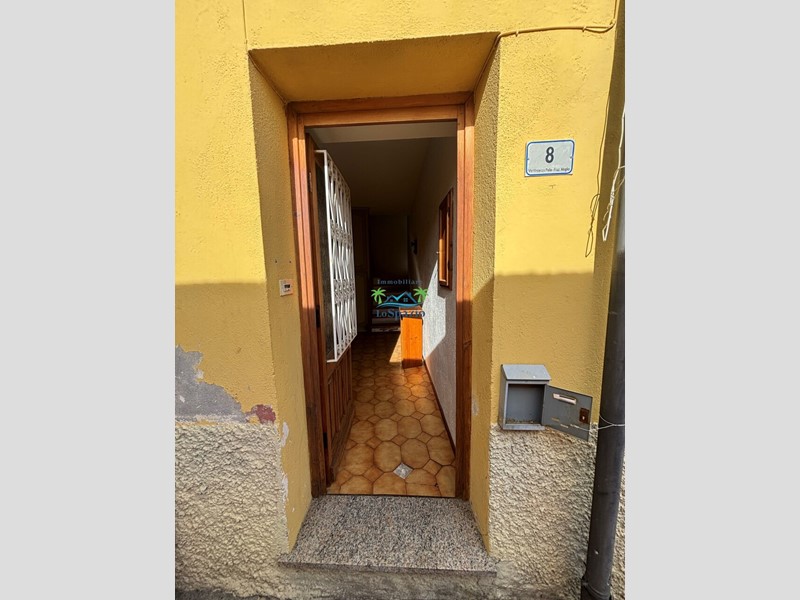 Trilocale in Vendita a Alassio, zona Moglio, 145'000&euro;, 72 m², arredato