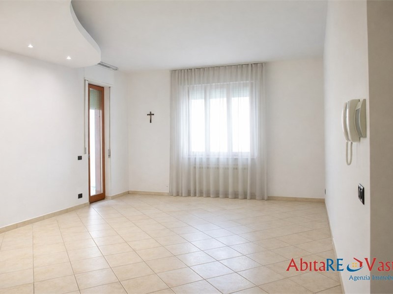 Appartamento in Affitto a Vasto, 600&euro;, 144 m²