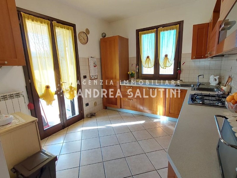 Appartamento in Vendita a Pontedera, 200'000&euro;, 90 m², arredato