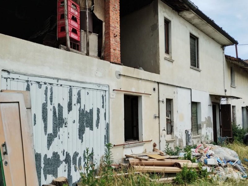 Appartamento in Vendita a Ferrera Erbognone, 17'254&euro;, 161 m², con Box