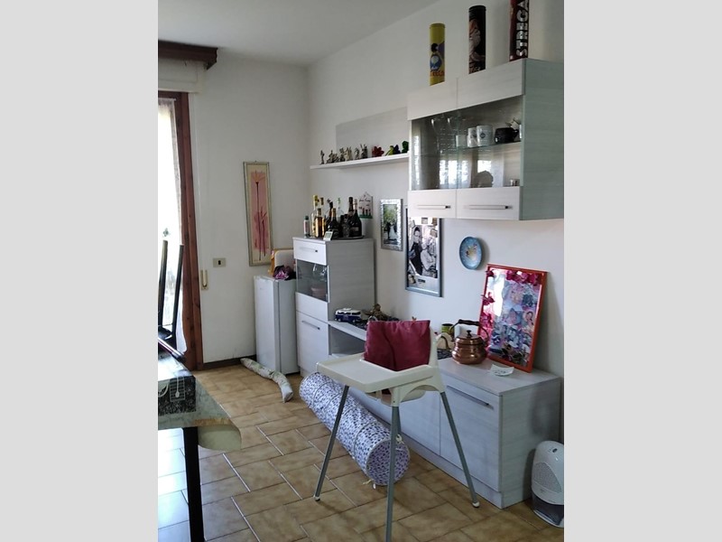 Quadrilocale in Vendita a Cascina, zona Navacchio, 148'000&euro;, 75 m², con Box