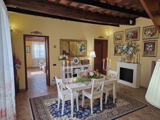 Appartamento in Vendita a Peccioli, zona Fabbrica, 157'000&euro;, 140 m², arredato