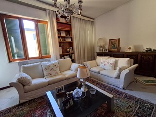 Appartamento in Vendita a Capraia e Limite, 265'000&euro;, 120 m²