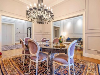 Appartamento in Vendita a Livorno, zona Ardenza, 715'000&euro;, 160 m², arredato