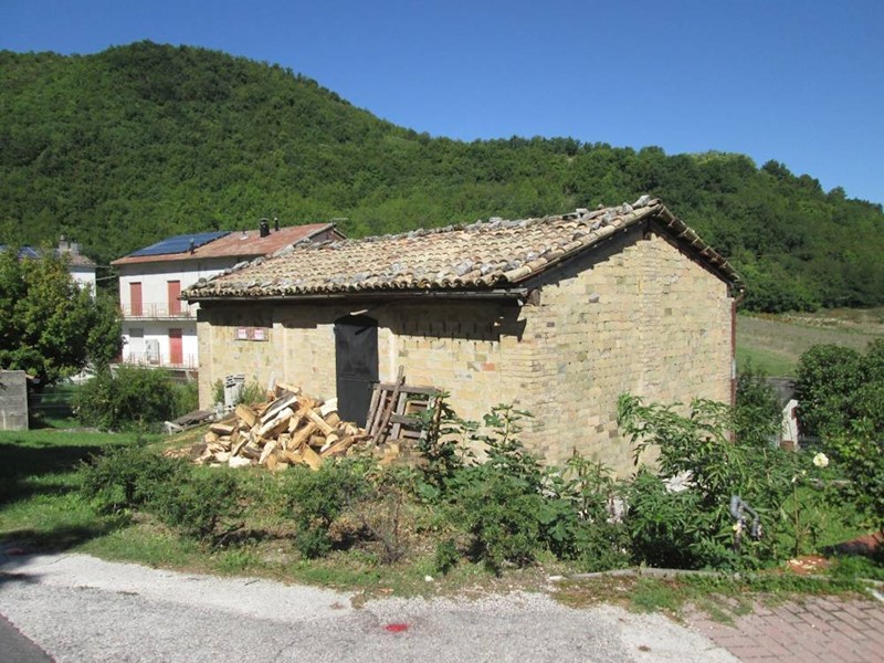 Appartamento in Vendita a Serra Sant'Abbondio, 42'000&euro;, 90 m²