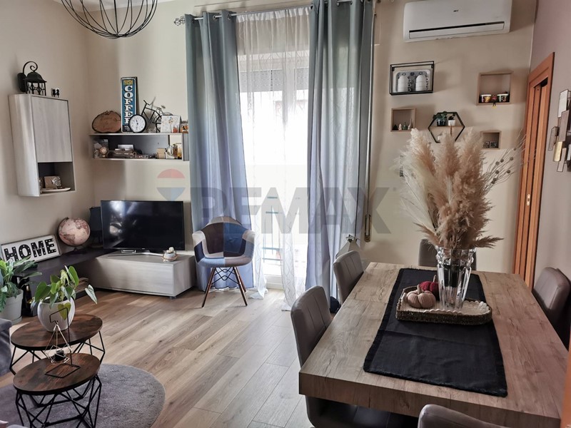 Trilocale in Affitto a Minturno, 570&euro;, 83 m²