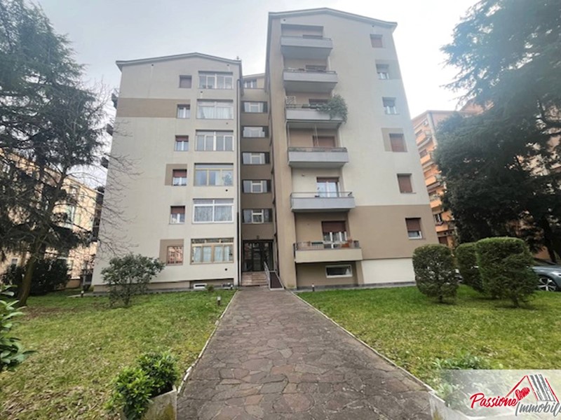 Quadrilocale in Vendita a Verona, 187'000&euro;, 86 m²