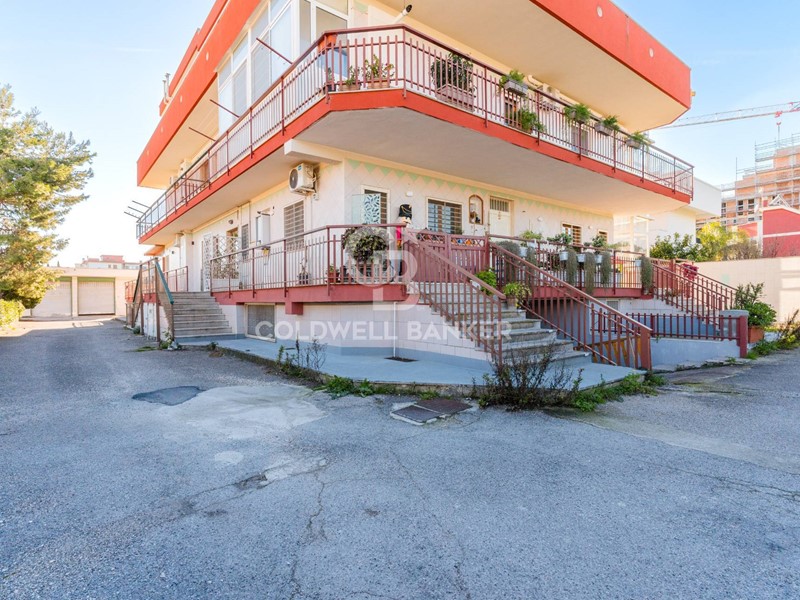 Trilocale in Vendita a Bari, 235'000&euro;, 120 m²