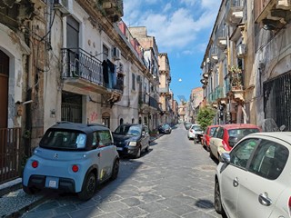 Monolocale in Vendita a Catania, 27'500&euro;, 61 m²