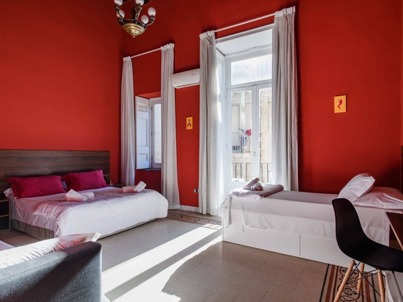 Appartamento in Vendita a Napoli, 350'000&euro;, 160 m²