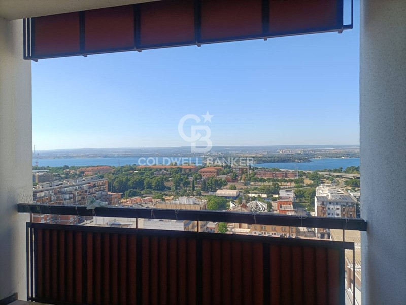 Appartamento in Vendita a Taranto, 105'000&euro;, 123 m²