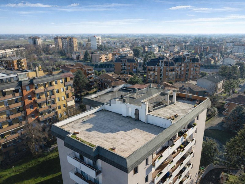 Attico in Vendita a Melzo, 345'000&euro;, 190 m²