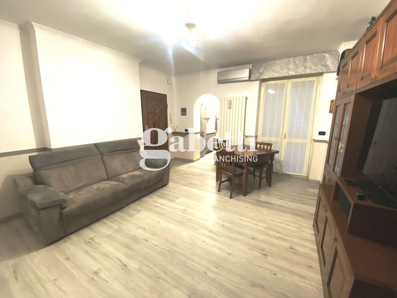 Trilocale in Vendita a Torino, 169'000&euro;, 75 m²