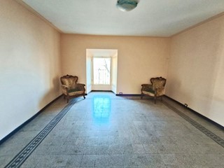 Quadrilocale in Vendita a Narni, 60'000&euro;, 150 m²