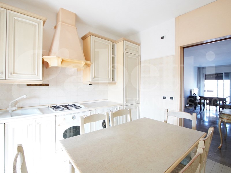 Appartamento in Vendita a Venezia, 230'000&euro;, 110 m², con Box