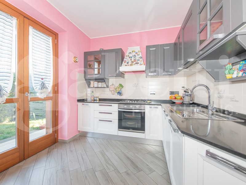 Quadrilocale in Vendita a Pianezza, 360'000&euro;, 95 m², con Box