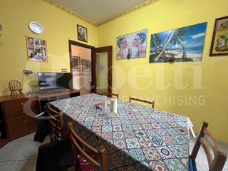 Quadrilocale in Vendita a Siracusa, 85'000&euro;, 107 m²