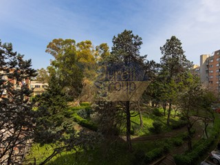 Quadrilocale in Vendita a Roma, zona Spinaceto, 185'000&euro;, 110 m²