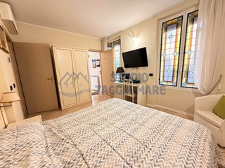 Quadrilocale in Vendita a Sanremo, 300'000&euro;, 85 m², arredato