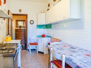 Quadrilocale in Affitto a Vado Ligure, 950&euro;, 87 m², arredato, con Box