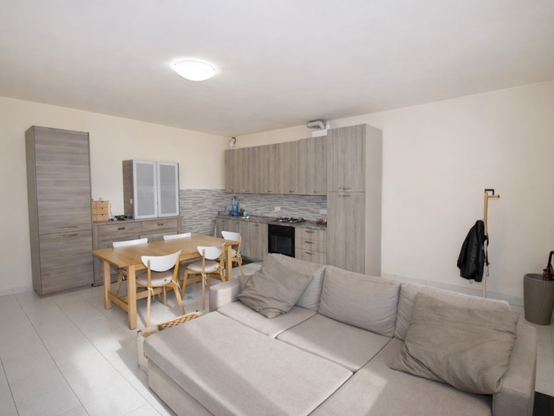 Appartamento in Vendita a Montecchia di Crosara, 160'000&euro;, 120 m²