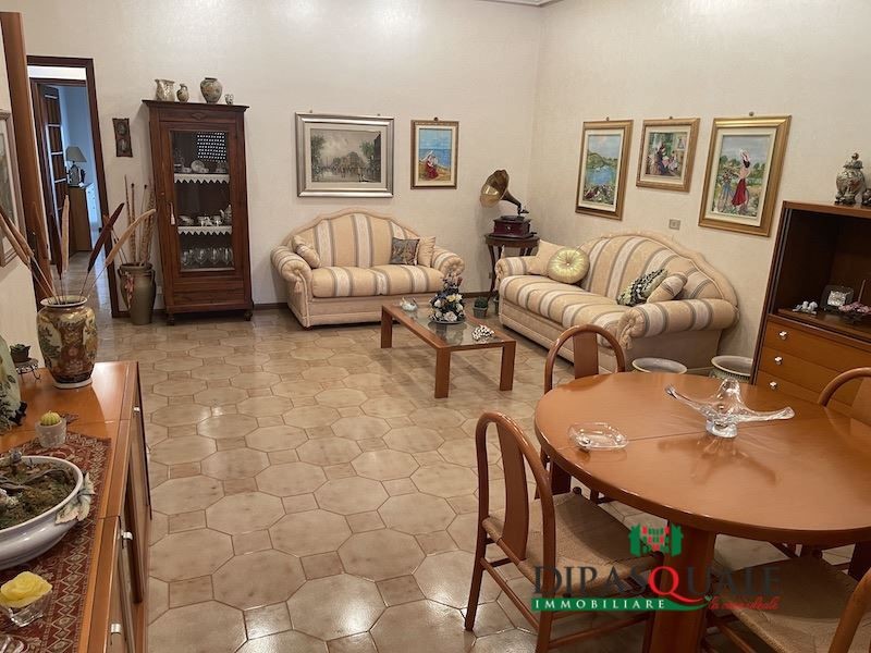 Appartamento in Vendita a Ragusa, 130'000&euro;, 190 m²