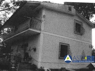 Quadrilocale in Vendita a Nepi, 86'250&euro;, 150 m²