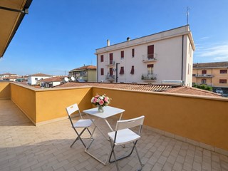 Quadrilocale in Vendita a Pontedera, 108'000&euro;, 61 m², arredato