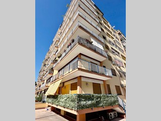 Appartamento in Vendita a Palermo, 220'000&euro;, 130 m²