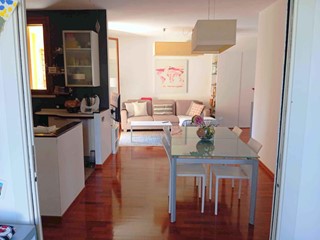 Appartamento in Vendita a Poggibonsi, 230'000&euro;, 100 m², con Box