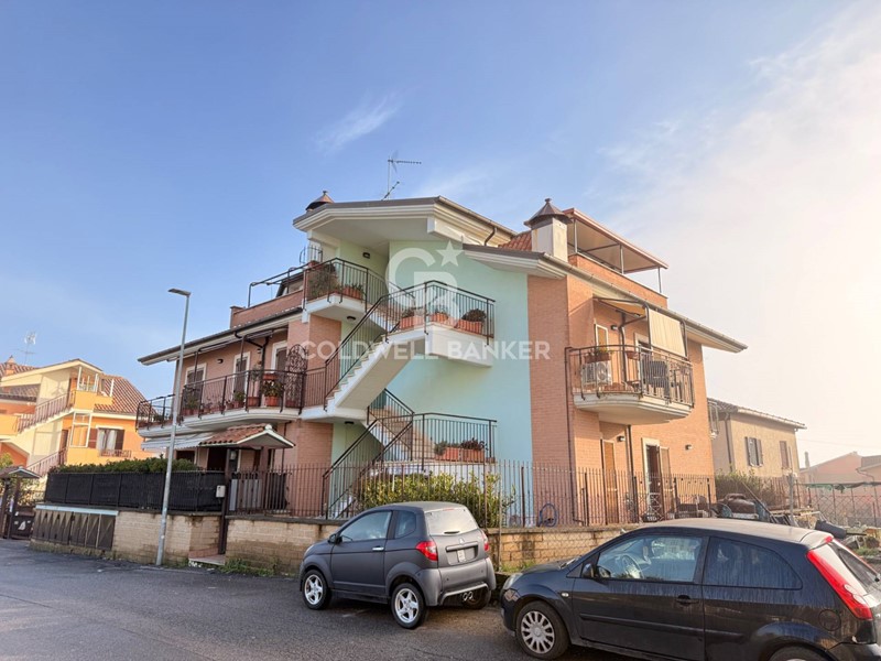 Trilocale in Vendita a Monterotondo, 165'000&euro;, 65 m²