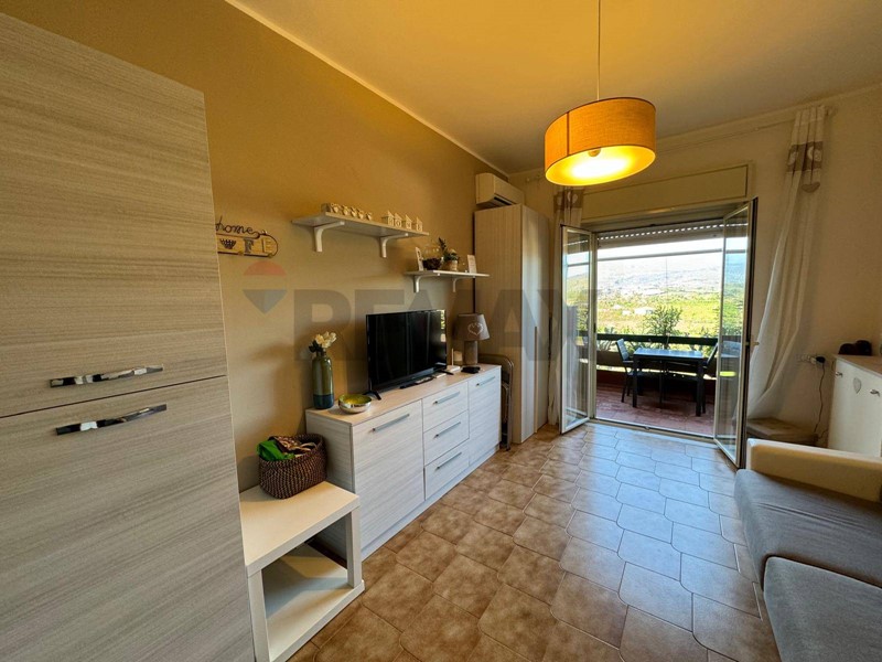 Monolocale in Vendita a Giardini Naxos, 49'000&euro;, 35 m²