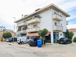 Appartamento in Vendita a Ascoli Piceno, 185'000&euro;, 180 m²