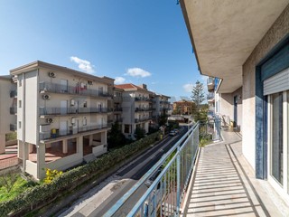 Quadrilocale in Vendita a Catania, 144'000&euro;, 136 m²