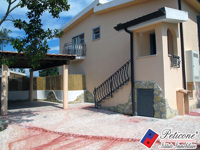 Appartamento in Vendita a Fondi, 180'000&euro;, 125 m²